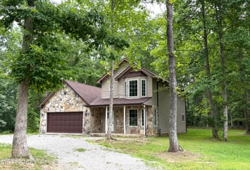 9301 Hondo Dr, Crossville, TN 38572