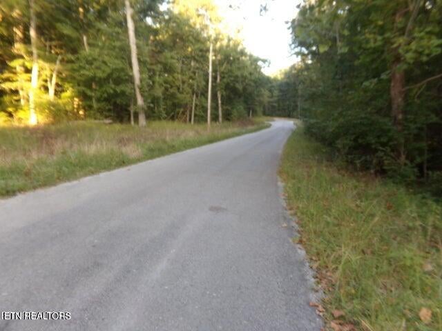 9304 Hondo Dr, Crossville, TN 38572