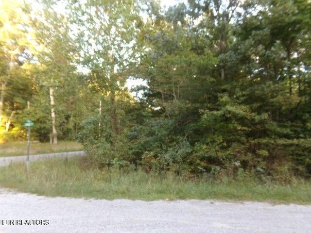 9304 Hondo Dr, Crossville, TN 38572