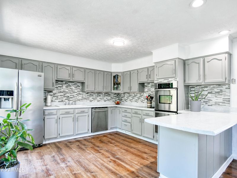 9305 Kodak Rd, Kodak, TN 37764