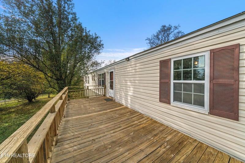 9309 Number Four Dr, Mascot, TN 37806