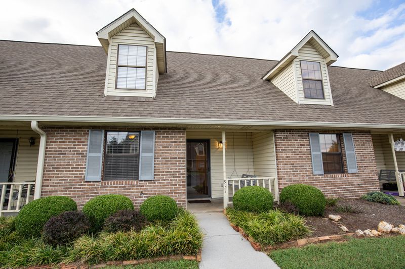 931 Bradley Bell Dr, Knoxville, TN 37938