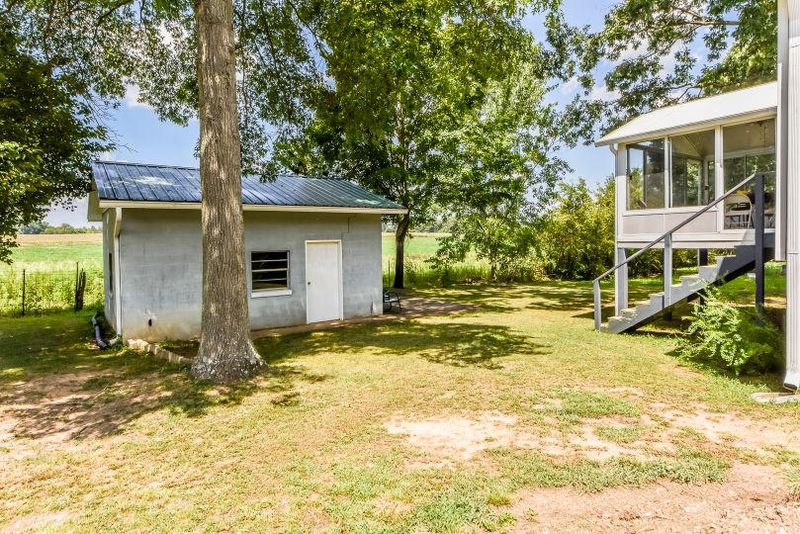931 Cherry St, Alcoa, TN 37701