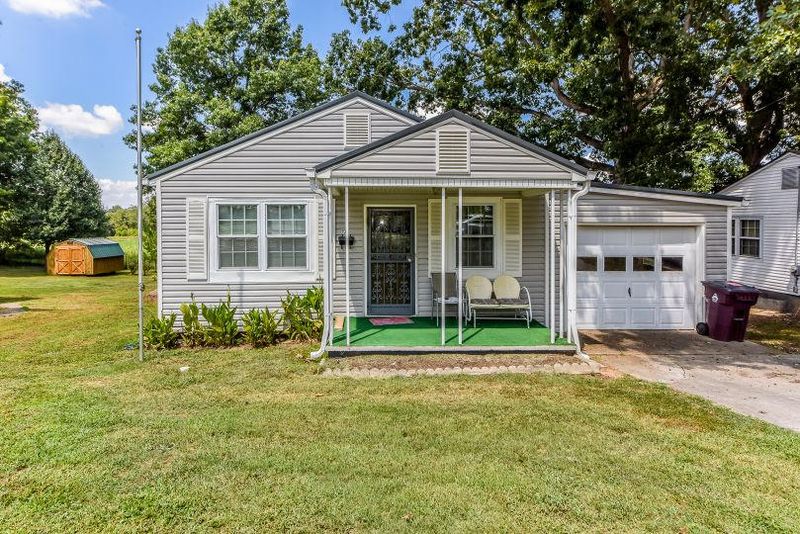 931 Cherry St, Alcoa, TN 37701