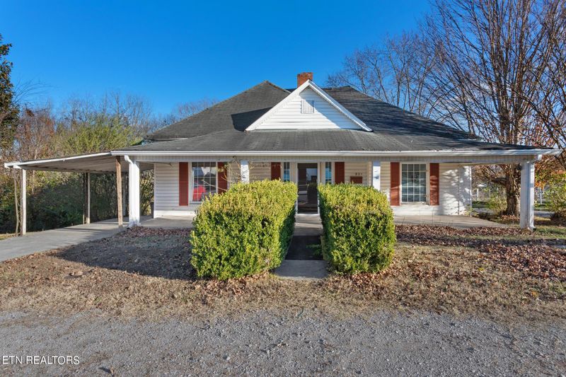 931 Louisiana Ave, Etowah, TN 37331