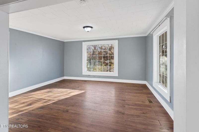 931 Louisiana Ave, Etowah, TN 37331