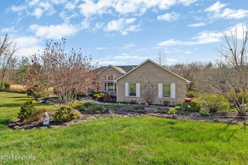 931 Modac Dr, Crossville, TN 38572