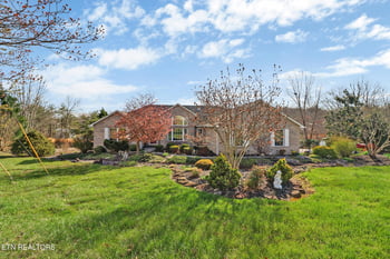 931 Modac Dr, Crossville, TN 38572