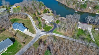 931 Modac Dr, Crossville, TN 38572