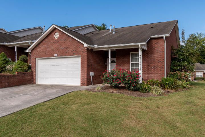 931 Webster Groves Ln, Knoxville, TN 37909
