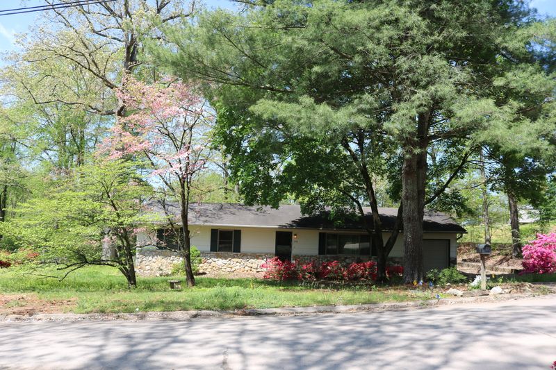 931 West Forest Blvd, Knoxville, TN 37909