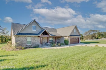 9312 Gabrielle Rd, Strawberry Plains, TN 37871