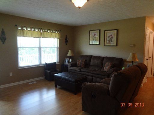 9316 Cracker Neck Rd, Washburn, TN 37888