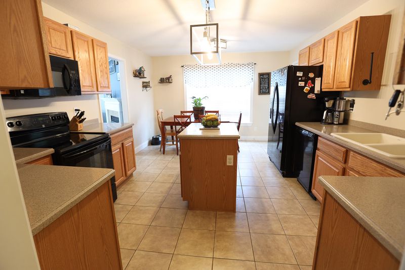 932 Elsborn Ridge Rd, Maryville, TN 37801