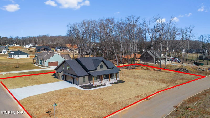 932 Herbert Dr, Greenback, TN 37742