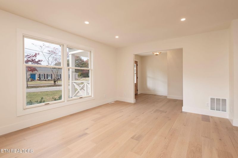 932 Laurel Hill Rd, Knoxville, TN 37923
