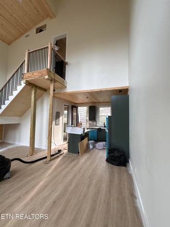 932 N Highland Dr, Gatlinburg, TN 37738