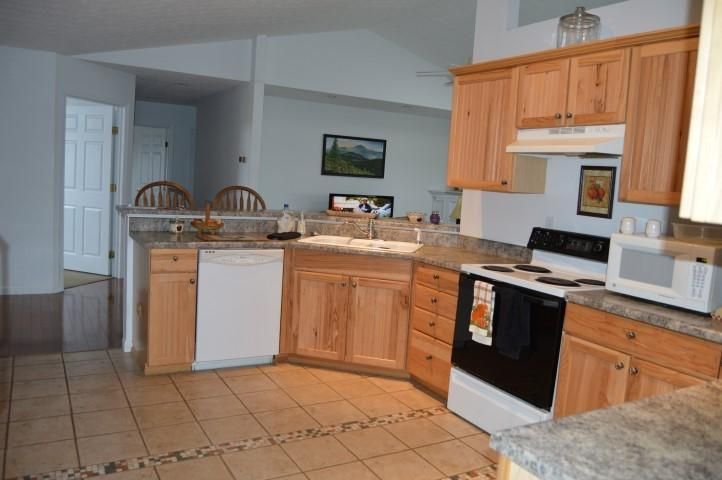 932 Otha Ln, Walland, TN 37886