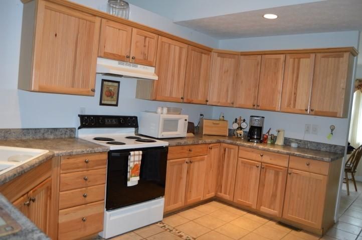 932 Otha Ln, Walland, TN 37886
