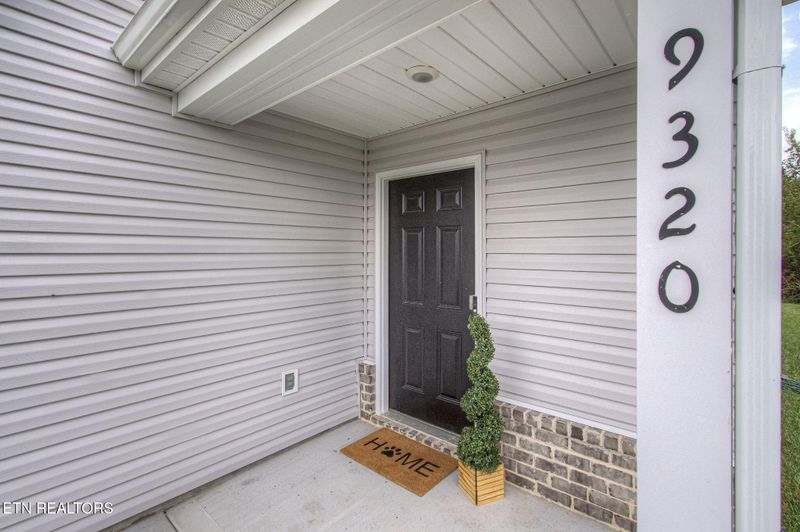 9320 River Cane Rd, Mascot, TN 37806