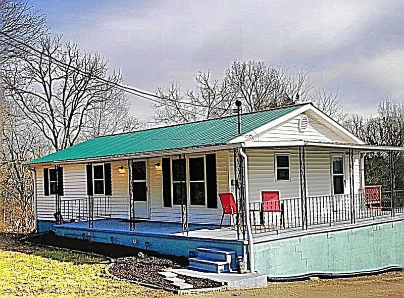 9324 Smoky Row Rd, Strawberry Plains, TN 37871