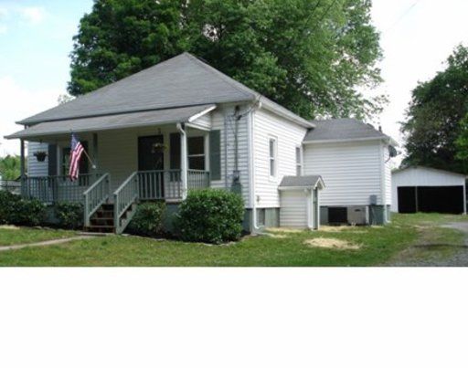 9328 Tipple Ln, Mascot, TN 37806