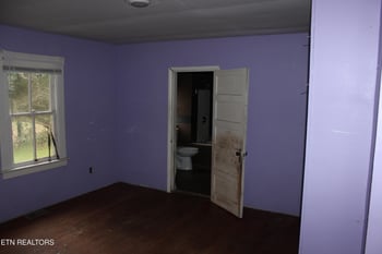 9329 Tipple Ln, Mascot, TN 37806