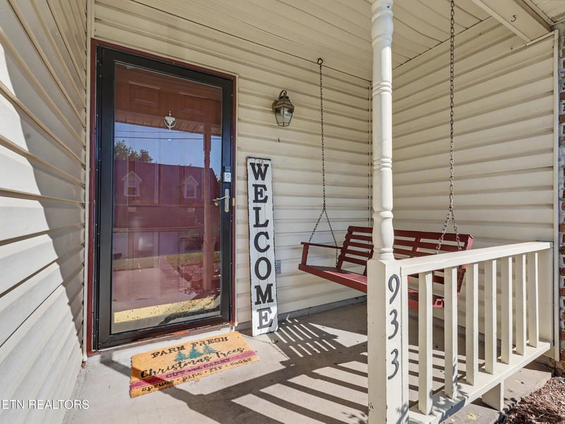 933 Bradley Bell Dr, Knoxville, TN 37938