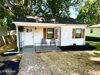 933 Cherry St, Alcoa, TN 37701