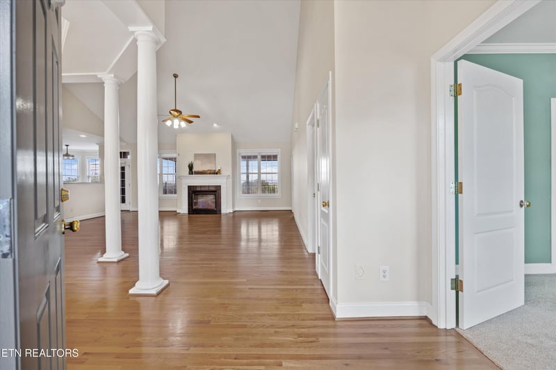 9336 Ridges Meadow Ln, Knoxville, TN 37931