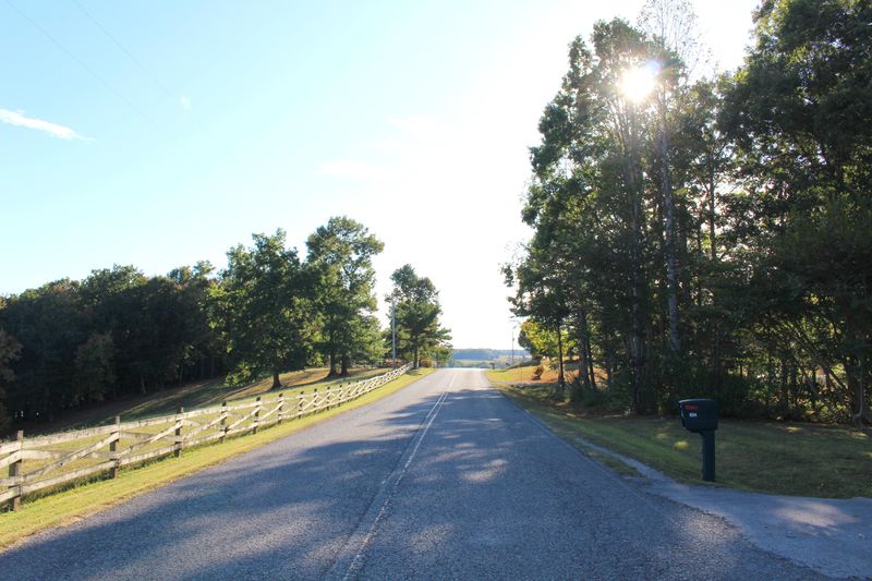 934 Airport Rd, Oneida, TN 37841