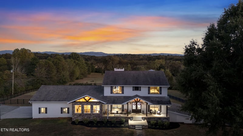 934 Scarlett Oaks Rd, Maryville, TN 37801
