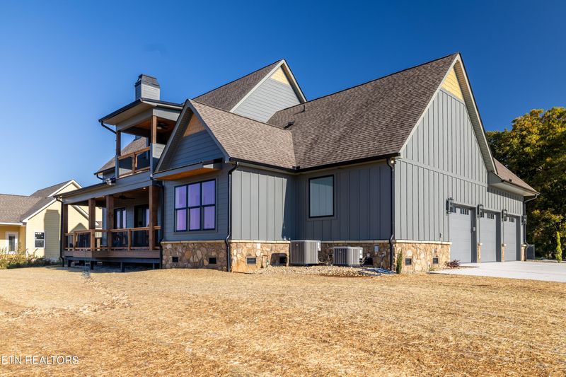 935 Herbert Dr, Greenback, TN 37742