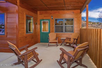 935 Mcmakin Way, Pigeon Forge, TN 37863