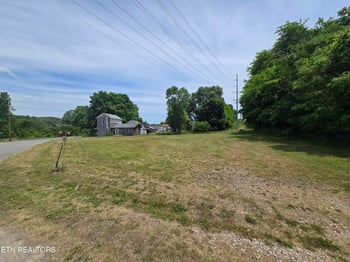 9354 Mascot Rd, Mascot, TN 37806