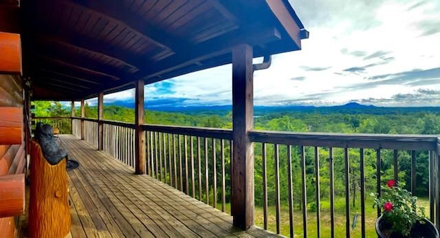 936 Buck Way, Sevierville, TN 37876