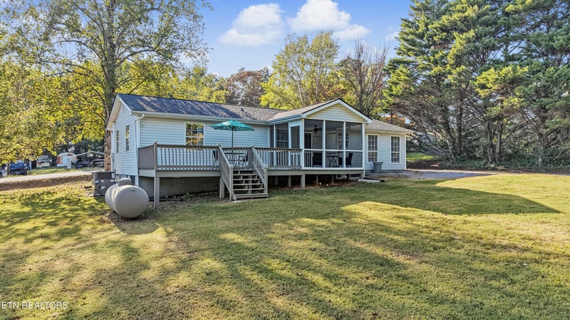 936 Coker Rd, Maryville, TN 37801