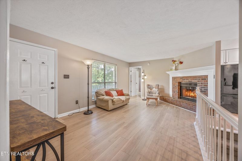 936 Corning Rd, Knoxville, TN 37923