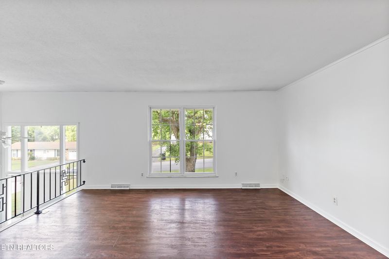 936 Parrish Rd, Knoxville, TN 37923