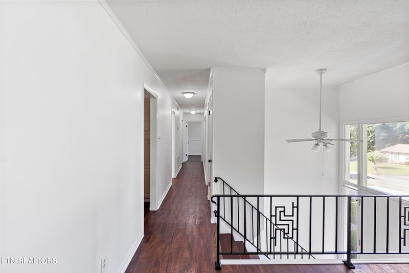 936 Parrish Rd, Knoxville, TN 37923