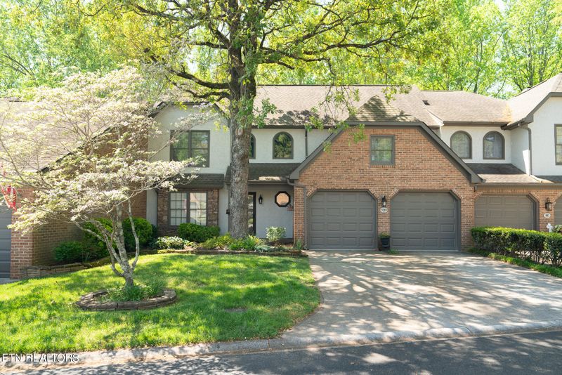 939 Ethans Glen Dr, Knoxville, TN 37923
