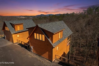 939 Pine Valley Way, Sevierville, TN 37862