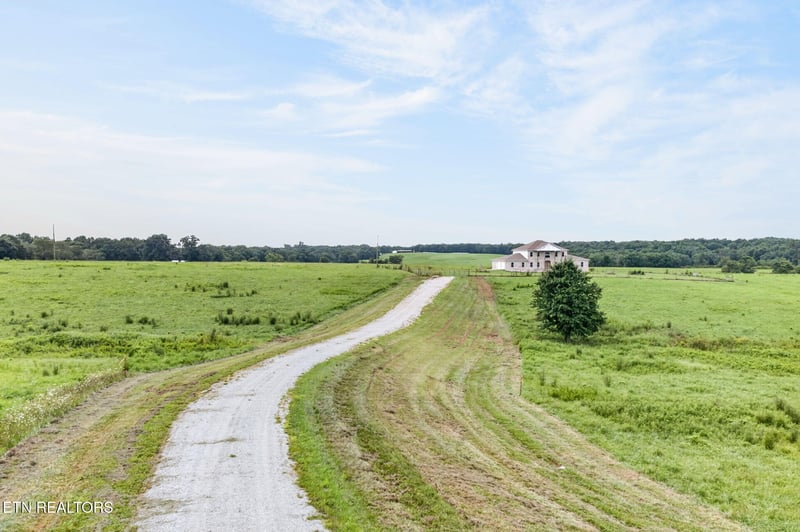 9391 Highway 127n, Crossville, TN 38571