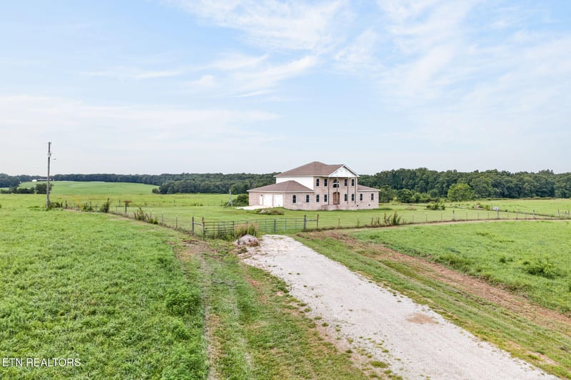 9391 Highway 127n, Crossville, TN 38571