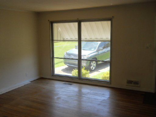 94 Arkansas Ave, Oak Ridge, TN 37830