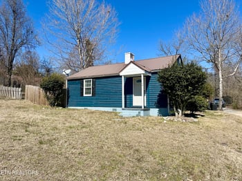 94 Hilltop Ln, Norris, TN 37828