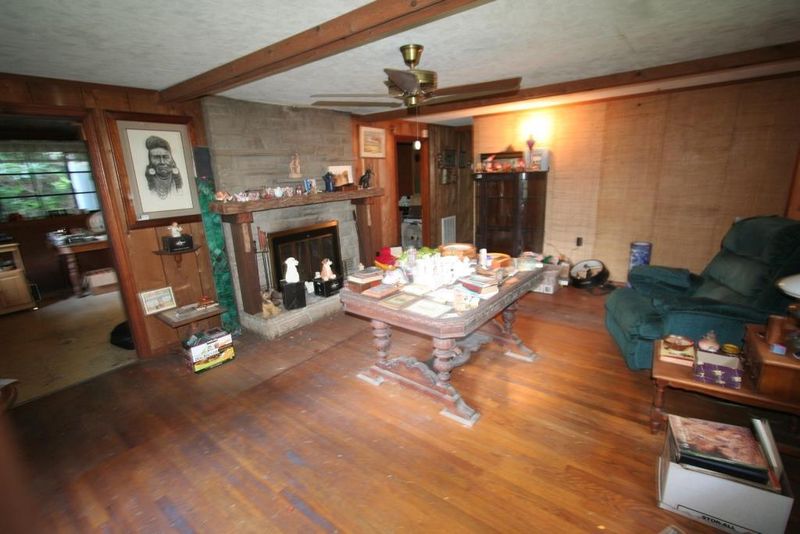 940 Gnatty Branch Road Rd, Sevierville, TN 37876