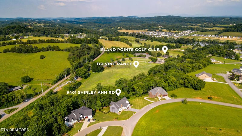 9401 Shirley Ann Rd, Kodak, TN 37764