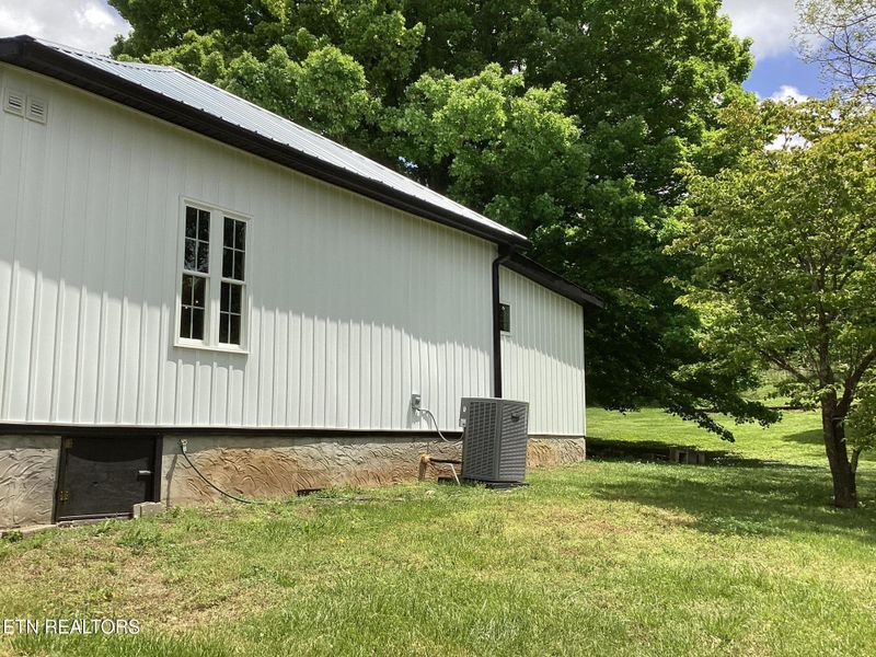 9404 Alco Loop, Mascot, TN 37806
