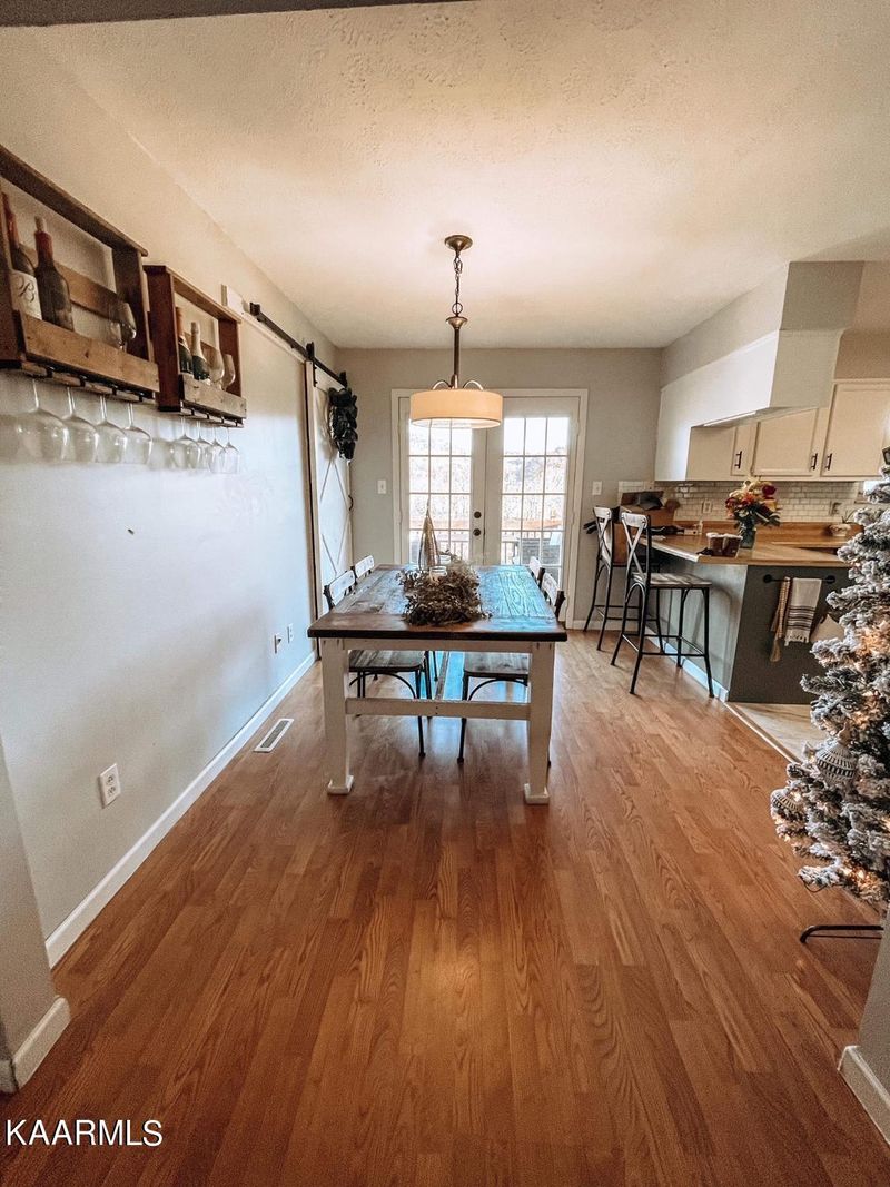 9404 Pedigo Rd, Powell, TN 37849
